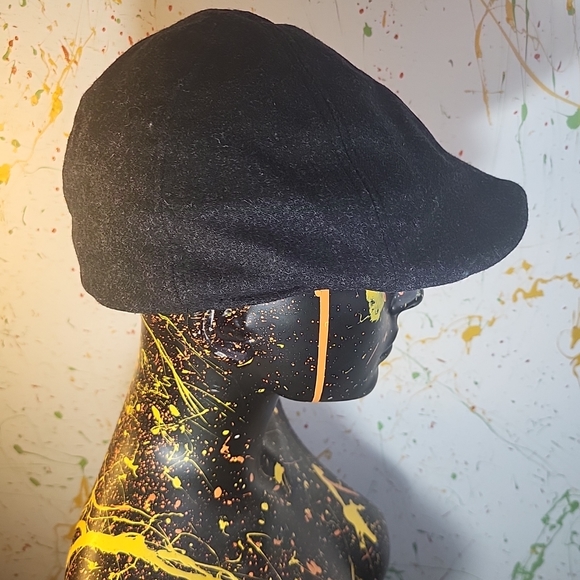 Tilley Duckbill Cap 75% Wool Canada Made - Picture 4 of 8